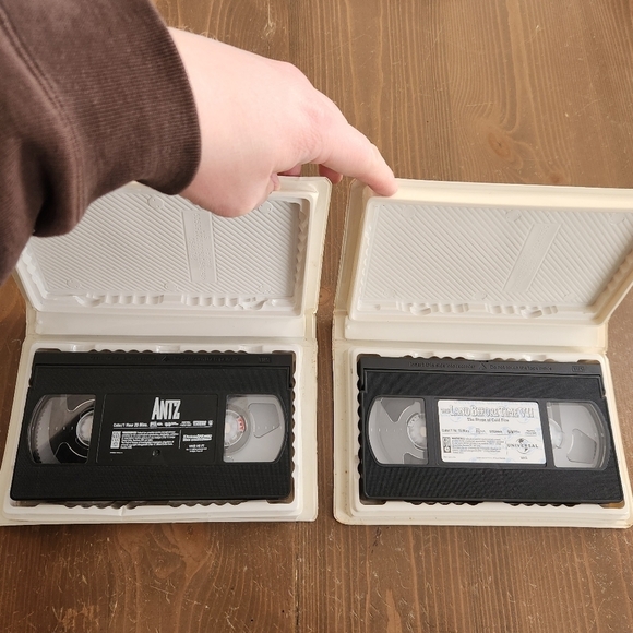 The Land Before Time VII: The Stone of Cold Fire (VHS, 2000) + Antz Both Tested - Picture 4 of 6